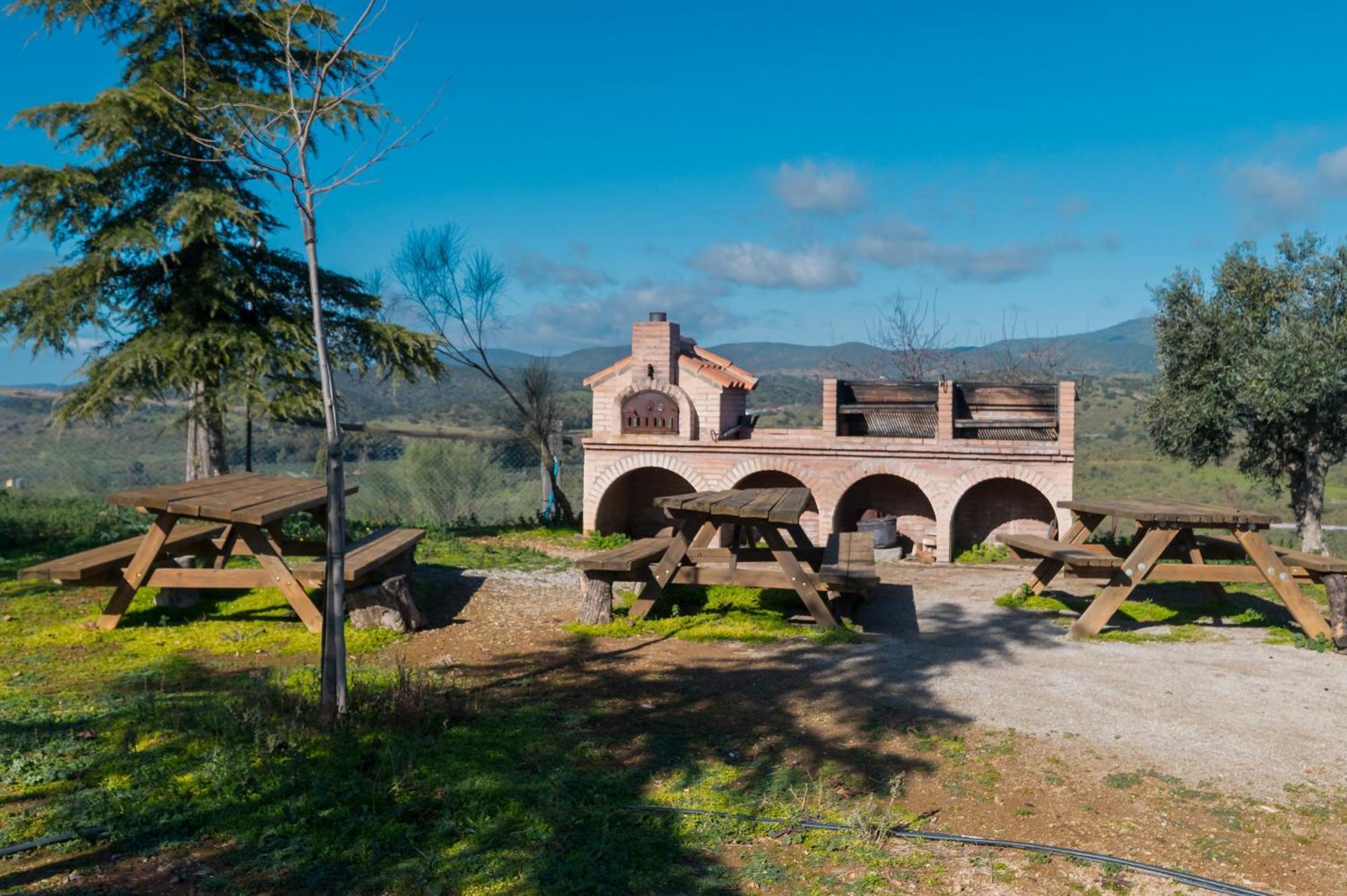 הוילה Guadalcanal Cortijo Los Tomillares מראה חיצוני תמונה